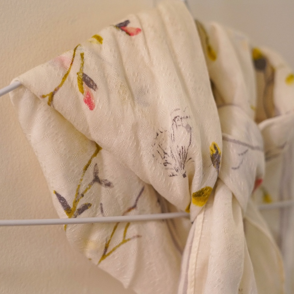 Cream Ascot with Floral Double Stripe Pattern